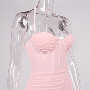 Sleeveless pink mesh corset dress with fishbone structure and pleated sweetheart bust