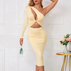 Robe Bodycon en Maille Sexy pour Femmes Épaules Dénudées Ajourée Manches Longues Midi Robe de Soirée Mode de Boîte de Nuit