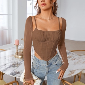 Top a corsetto marrone a maniche lunghe da donna con scollo quadrato e fondo asimmetrico