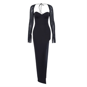Robe longue noire sexy à col cœur avec fente et manches longues en mesh pailleté