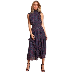 Robe sans manches à imprimé floral, col à volants et ourlet plissé à plusieurs couches