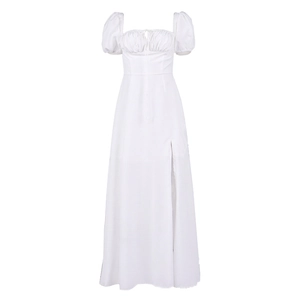 Abito lungo bianco in stile francese con maniche a sbuffo e spacco laterale alto chic