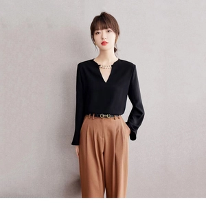French Style Elegant Chiffon Blouse For Women V Neck Long Sleeve Top With Metal Chain Decoration Waist Tie Pullover Shirt