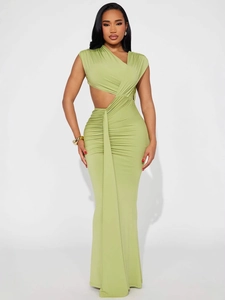 Robe longue sans manches vert citron avec découpe latérale et fronces pour soirée chic