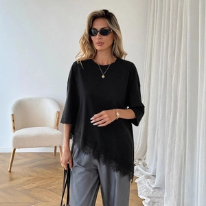 Chic black round neck T-shirt featuring elegant eyelash lace asymmetric patchwork hem