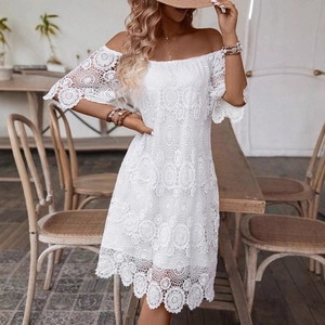 Vestito da Donna con Spalle Scoperte in Pizzo Bianco Traforato Floreale Manica Corta Boho Mini Abito da Spiaggia Elegante per Feste