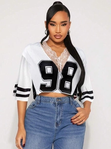 T-shirt en résille blanc pour femme avec imprimé 98 et col bordé de dentelle