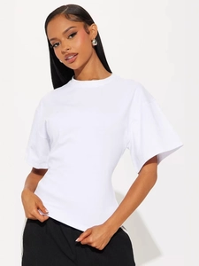 T-shirt blanc ajusté à col rond et manches courtes avec fermeture éclair au dos