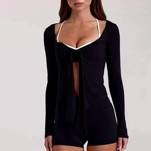 Cardigan de yoga ajusté pour femme avec cordon de serrage et tissu respirant à séchage rapide