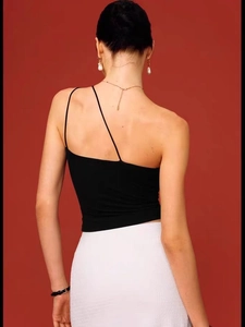 Slim fit black one shoulder yoga vest with cross strap and elegant open back design