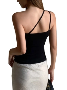 Brassière de sport yoga noire à une épaule avec design de bretelle irrégulière
