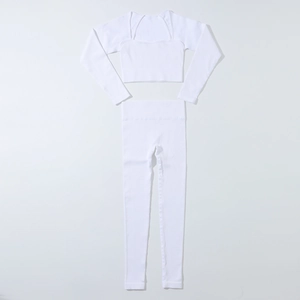 Ensemble de yoga sans couture en tricot blanc côtelé avec haut à manches longues et legging