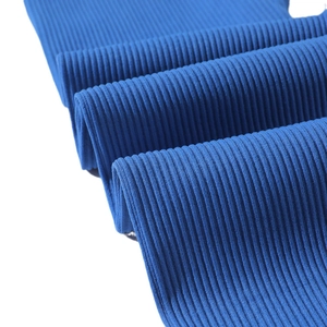 Ensemble de yoga bleu roi côtelé sans couture avec texture en maille élastique