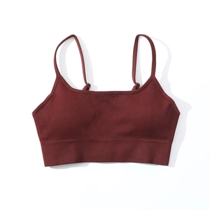 Soutien-gorge de sport en tricot côtelé bordeaux sans couture avec bretelles réglables