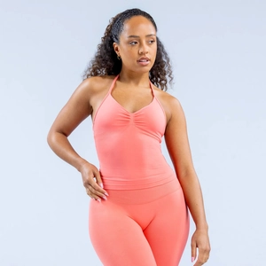 Ensemble de yoga licou corail avec soutien-gorge froncé et legging taille haute