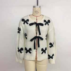 Gilet en Maille Doux pour Femmes Motif Nœud Papillon Col Rond Manches Longues Pull Jacquard Blanc Crème Décontracté à Lacets