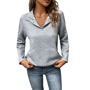 Damen Stepp-Pullover in Hellgrau mit Stehkragen und Druckknopfleiste