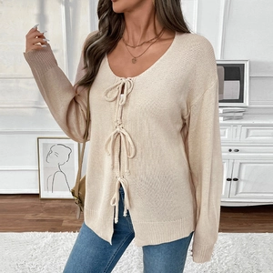 Schicker cremefarbener Strickcardigan mit elegantem Bandschleifen-Design und V-Ausschnitt