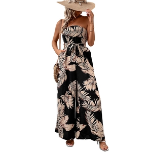 Combinaison bandeau pour femme avec imprimé feuilles de palmier et ceinture à nouer