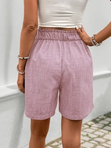 Rückansicht rosa High-Waist-Shorts mit elastischem Bund und Leinen-Struktur-Gewebe