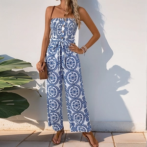 Combinaison bustier à jambes larges avec imprimé floral bleu et ceinture à nouer