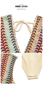 Détail d'un combishort au crochet avec motifs ondulés et décolleté à lacets ajustables