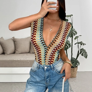Body Femme Col en V Profond Crochet Coloré Chevrons Tricot Sexy Bohême Manches Courtes Patchwork Jumpsuit Top Quotidien Plage