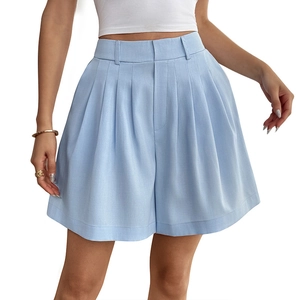 Pantaloncini da completo a vita alta plissettati celeste per donna stile estivo