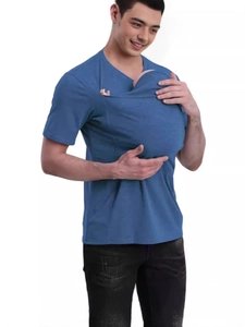 Camiseta azul de papá canguro con bolsillo portabebés para calmar al bebé seguro
