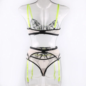 Vue arrière d'un ensemble de lingerie brodé avec attaches au dos et bretelles vert fluo
