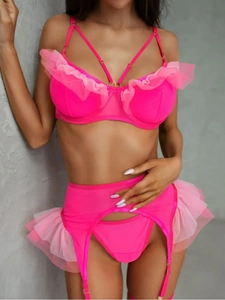 Ensemble de lingerie rose vif 3 pièces avec soutien-gorge à armatures et porte-jarretelles