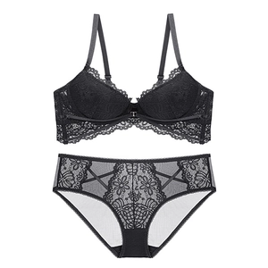 Ensemble de lingerie chic en dentelle noire avec soutien-gorge push-up et culotte assortie