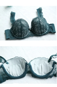 Détail du bonnet de soutien-gorge en dentelle verte montrant la poche intérieure ajustable