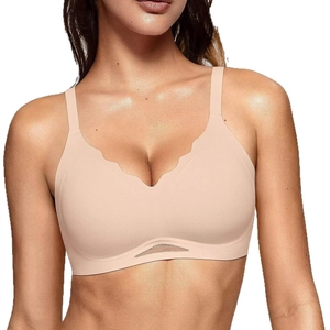 Soutien-gorge sans coutures ni armatures avec bords festonnés et mesh respirant beige