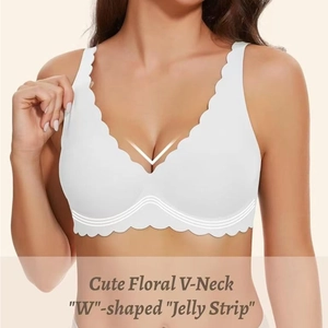 Dettaglio del reggiseno bianco con scollo a V, supporto a strisce di gel W e bordi ondulati
