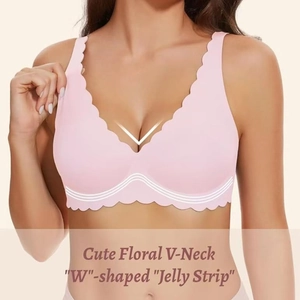Dettaglio del reggiseno a bordi ondulati con supporto in gel a W per comfort senza cuciture