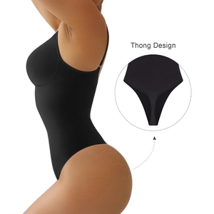 Body gainant noir sans couture pour femmes avec design string et fines bretelles