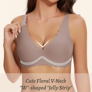 Dettaglio reggiseno senza cuciture scollo a V con supporto in gel a W color moka