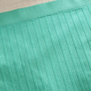 Seamless mid-waist lace panties in mint green with premium ribbed knit texture