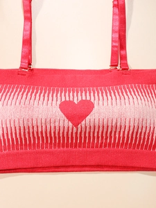 Red seamless strapless bra set with heart pattern and adjustable straps for Valentine