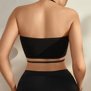Ensemble assorti en maille côtelée noire sans couture avec dos nu et détails croisés