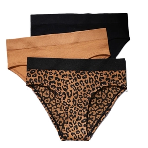 Three-pack leopard print and solid seamless mid-waist briefs for women in high-stretch cotton