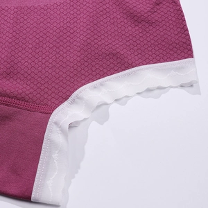Culotte de maternité respirante à taille haute avec texture nid d'abeille et dentelle