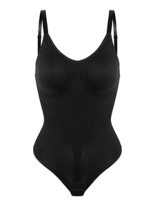 Détail des bretelles réglables et texture sans couture du body gainant noir