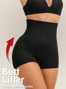 Détail de la culotte gainante taille haute noire montrant le tissu sculptant sans couture