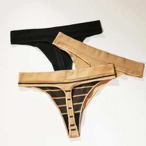 Lot de 3 strings sans couture pour femmes en noir, beige et à rayures, tissu côtelé