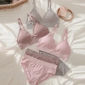 Japanischer Süßer Nahtloser BH Und Slip Top And Bottom Für Teenager Damen Atmungsaktives Nylon Ohne Bügel Lingerie Set