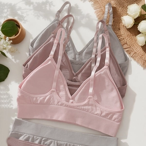 Süße japanische Unterwäschesets in Rosa Lila und Grau ohne Bügel für Damen