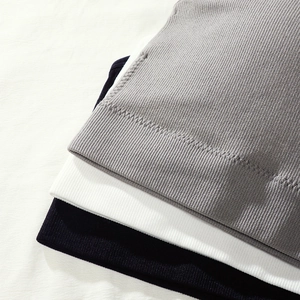 Lot de trois crop tops en maille côtelée rembourrés gris, blanc et bleu marine