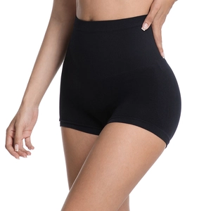 Short de yoga noir sans couture à taille haute avec contrôle du ventre et effet push-up
